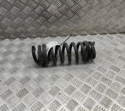 BMW M4 F82 F83 Rear coil spring 7857312