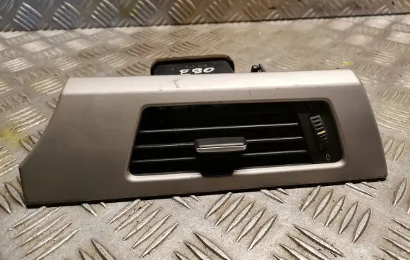 BMW 3 E90 E91 Dashboard air vent grill cover trim 9130466