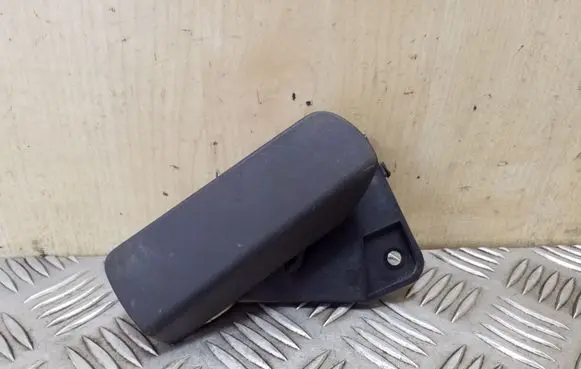Volkswagen Touareg I Engine bonnet (hood) release handle 7L0823633E