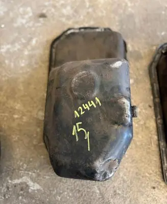 Volkswagen Golf II Oil sump