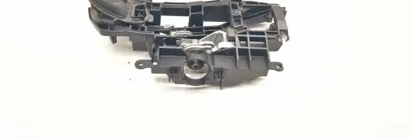 Rear door exterior handle/bracket
