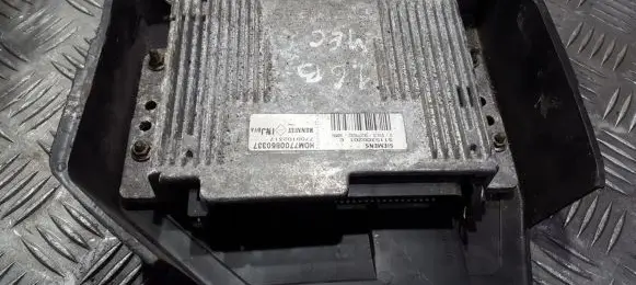 Renault Megane I Engine control unit/module HOM7700860337