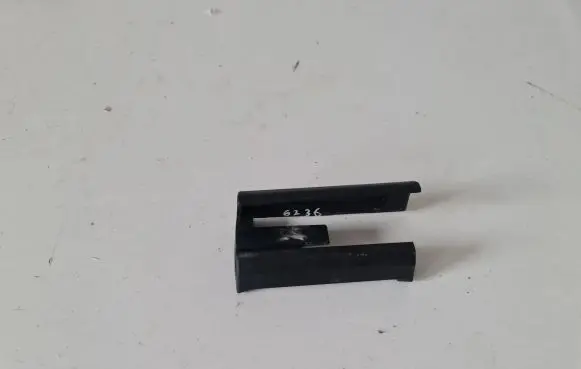 BMW X6 F16 Sliding door rail trim 779317