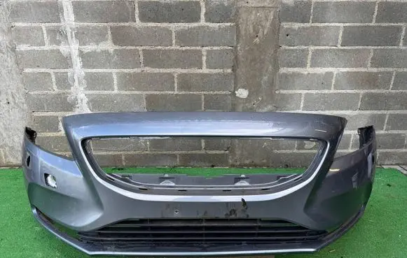 Volvo XC40 Front bumper 