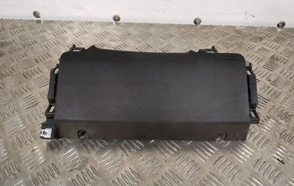 Subaru XV Knee airbag 0589P1000174