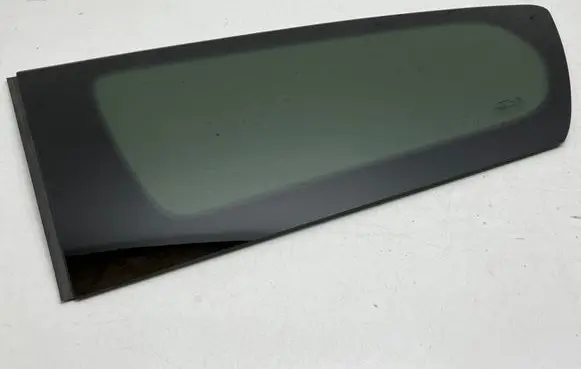 Chrysler Pacifica Rear side window P68238495AC 68238495AC E000989