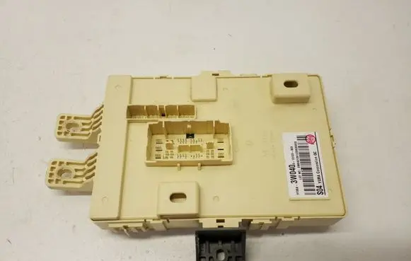 KIA Sportage Fuse module 919503W040