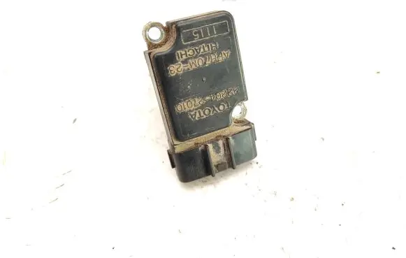 Toyota Previa (XR30, XR40) II Mass air flow meter 2220427010 AFH70M23