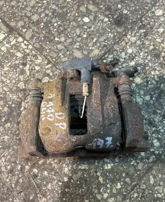 Mercedes-Benz A W169 Front brake caliper