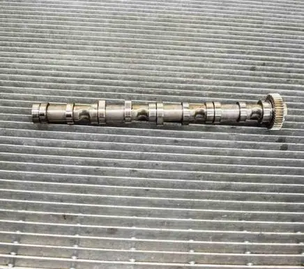 Volkswagen PASSAT B7 Camshaft 03L109021E03L102