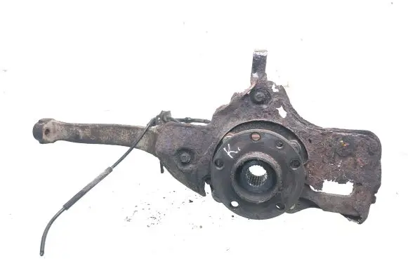 Alfa Romeo 147 Front wheel hub spindle knuckle
