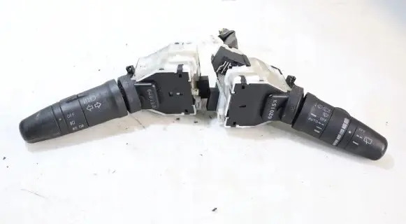 Nissan Note (E11) Light switch