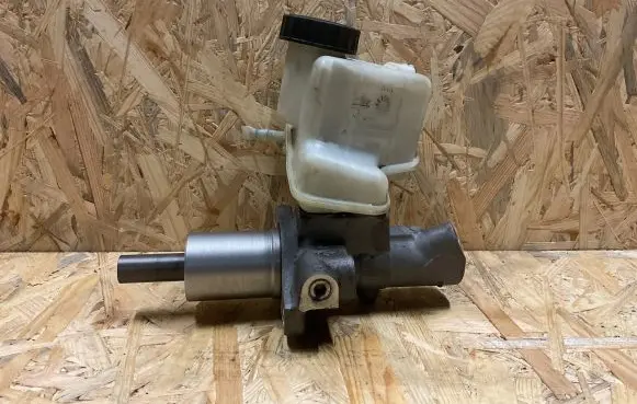 Mercedes-Benz E W212 Master brake cylinder A2044300002 03350890051