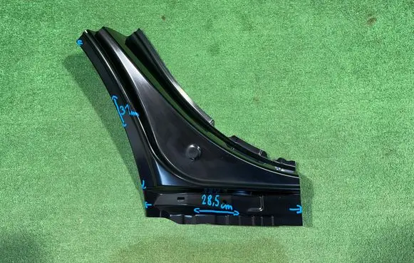 Toyota RAV 4 (XA50) Sill RAV4VPROGPRAWYJAC