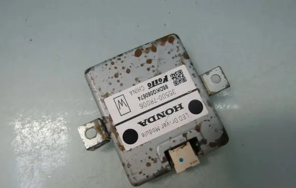 Honda HR-V LED ballast control module 355007R006