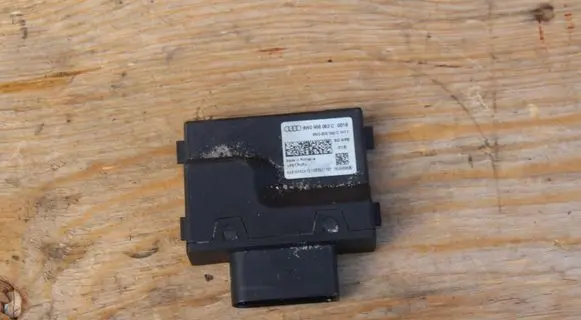 Audi A4 S4 B9 Fuel injection pump control unit/module 8W0906093C 6N0909063C