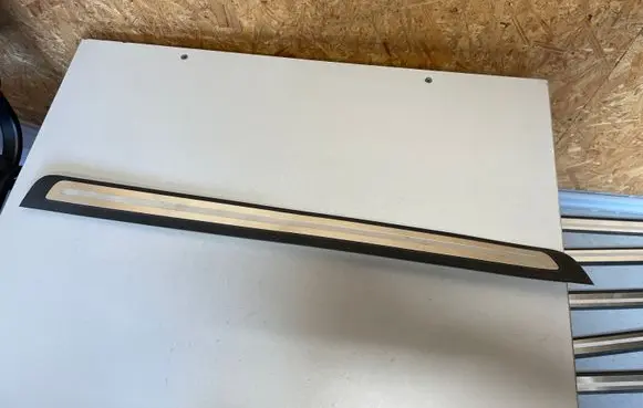 Audi A5 8T 8F Front sill trim cover 8T0853374