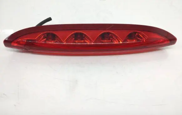 Peugeot 208 Third/center stoplight 9674309080
