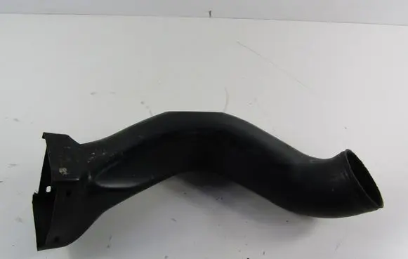 BMW 5 E39 Intercooler air channel guide 