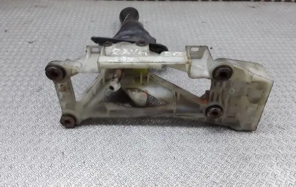 Toyota RAV 4 (XA20) Gear shifter/selector