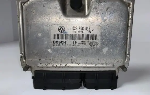 Seat Alhambra (Mk1) Engine control unit/module 038906019J 28SA4780 0281010216