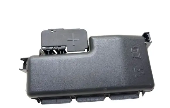Volvo V70 Fuse box cover 30728133