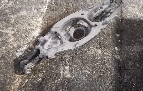Mercedes-Benz SLK R172 Coil spring/strut mount 