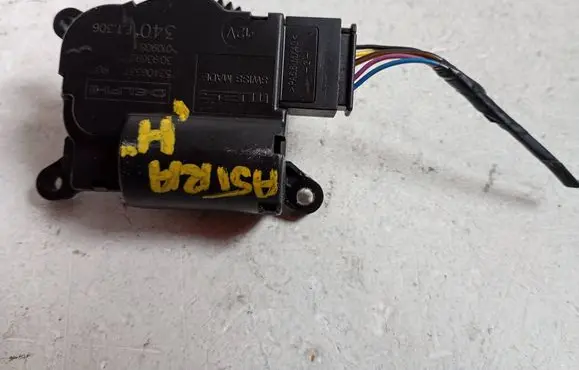 Opel Astra H Air flap motor/actuator 52406337