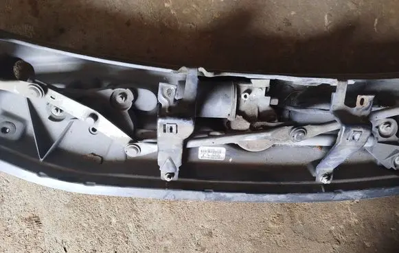 Chrysler Grand Voyager IV Front wiper linkage 04894051AE 24024304