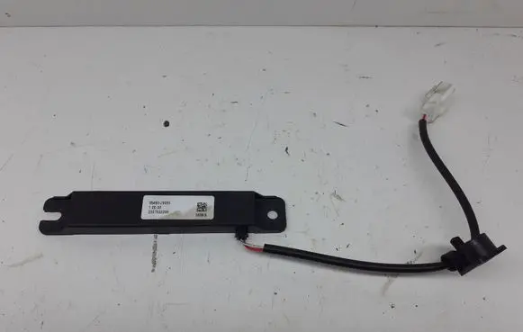 Hyundai Kona I Aerial antenna amplifier 95460J9000