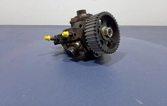 Alfa Romeo 159 Fuel injection high pressure pump 0055204429