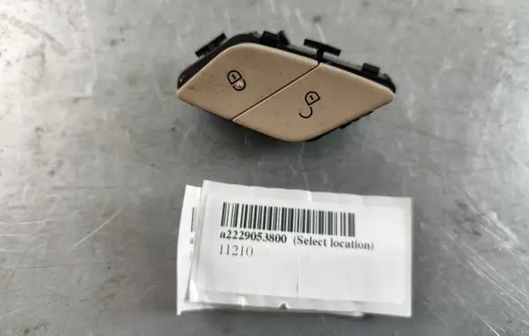 Mercedes-Benz S W222 Central locking switch button a2229053800