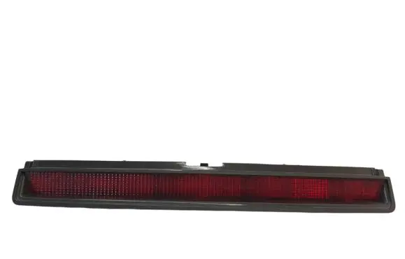Third/center stoplight