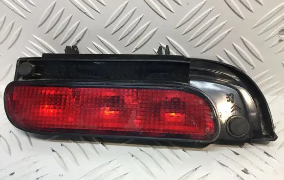 Citroen Berlingo Third/center stoplight 7R02569