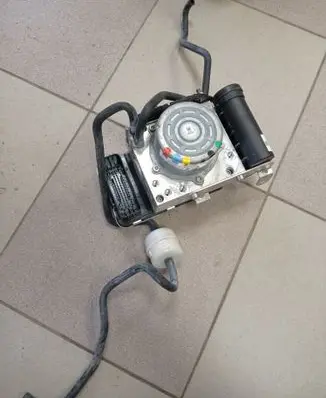 Mercedes-Benz EQS X296 Air suspension compressor/pump A2973209101 2973209101 A2979013903