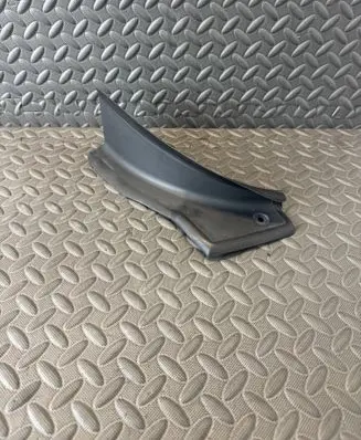 BMW 4 F32 F33 Rear/tail light trim molding 7296104 2040941