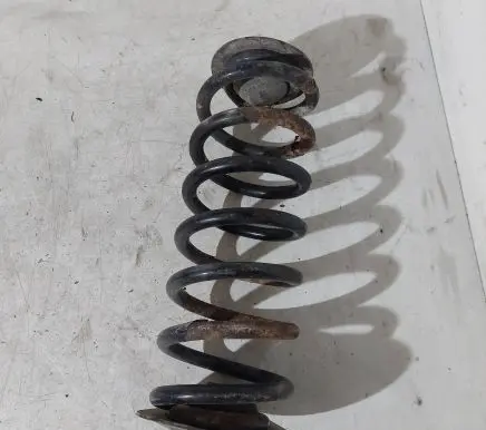 BMW 5 E39 Rear coil spring