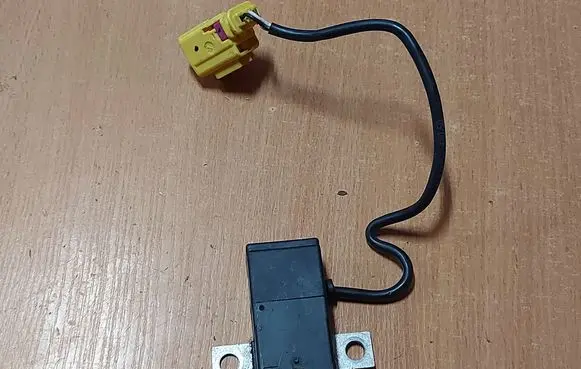 Volkswagen Touareg I Fuse 7L0915457