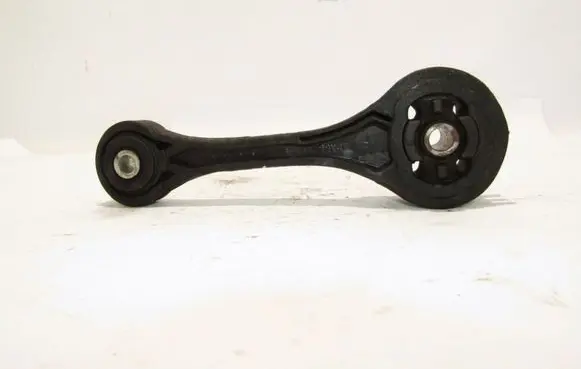 Subaru XV Gearbox mount 1F6C0402