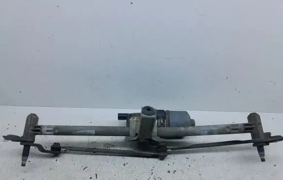 Skoda Fabia Mk1 (6Y) Front wiper linkage and motor 6Q1955119A 039241524