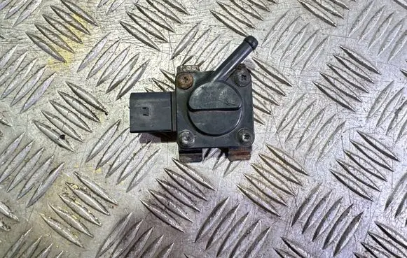 Exhaust gas pressure sensor