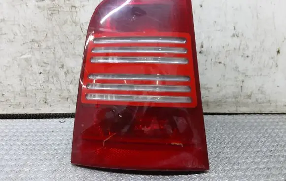 Skoda Octavia Mk1 (1U) Rear/tail lights 1U9945095 1U9945111
