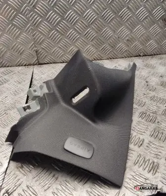 Mercedes-Benz C W204 (C) pillar trim a2046904126