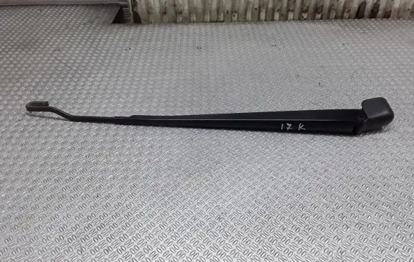 Renault Scenic I Front wiper blade arm 7700843525