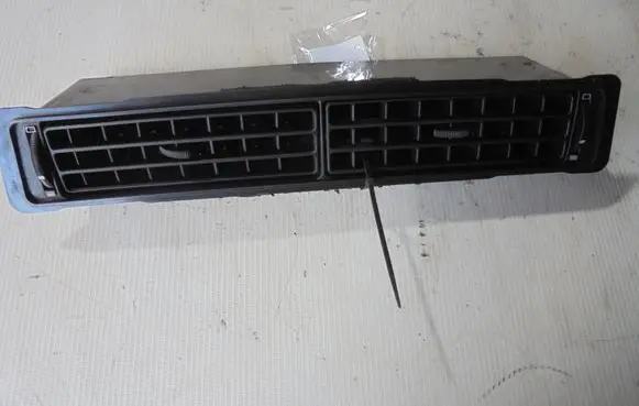 Jaguar XJ SERIE 3 Dashboard air vent grill cover trim BBC5131
