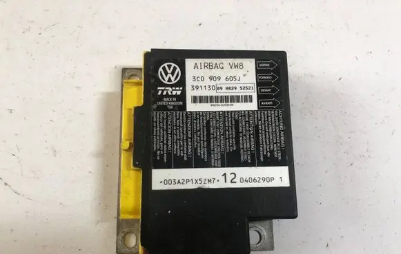 Volkswagen PASSAT B6 Airbag control unit/module 3C0909605J 391130 003A2P1X5ZM7