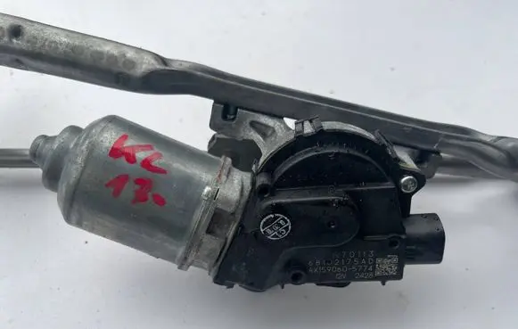 Jeep Cherokee Front wiper linkage and motor 68102175AD