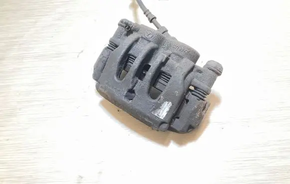 Mercedes-Benz Vito Viano W447 Front brake caliper A6394212898 153421