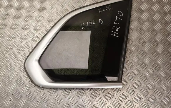 BMW X5 G05 Rear side window 7444082