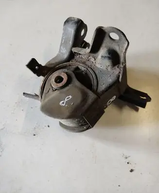 KIA Sportage Engine mount bracket 218142E000